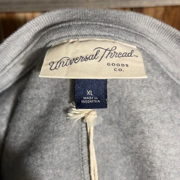 Universal Threads sweatshirt graphics gray ‘best friends’  XL FIRM on PRICE - Picture 2 of 5